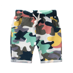 Pantalón jogger corto niño estampado camuflaje